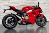 2018 Ducati panigale V4 (+971561943867)
