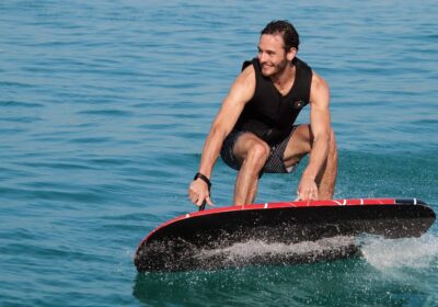 efoil-ride-fun-with-sea