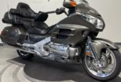 2010 HONDA GOLD WING