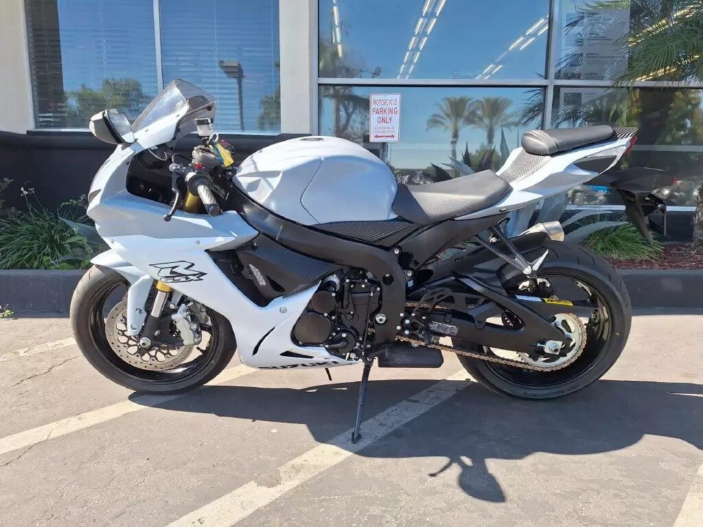 2022 SUZUKI GSXR