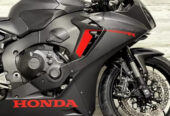 2018 HONDA CBR