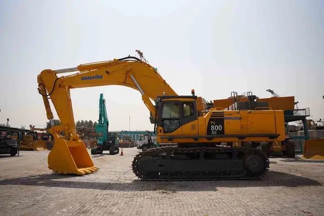 Grab a Deal 2011 Komatsu PC800SE-7 Track Excavator