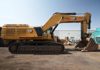 2022_cat_395_excavator_right_side_view-4