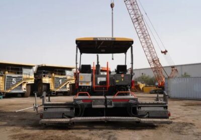 2025-Volvo-P5320B-ABG-Track-Paver-7-2