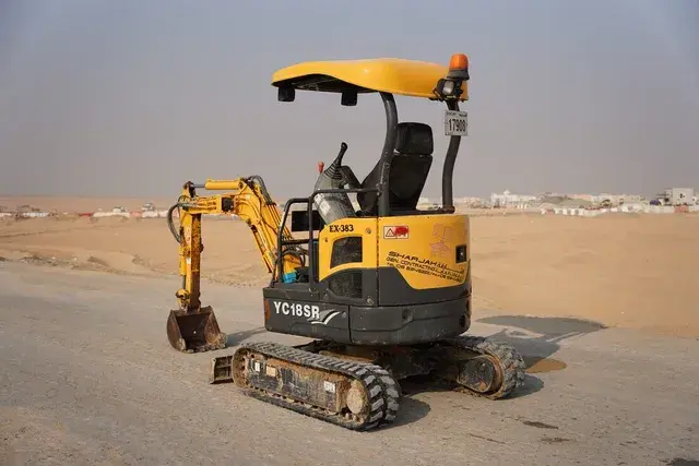 Great Deal 2017 Yuchai YC18SR Mini Excavator