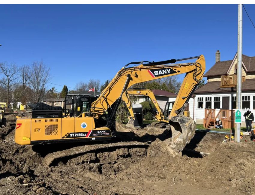Grab SANY SY215C LC Medium Excavator