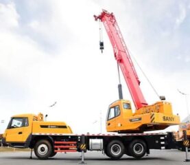 STC300T5-Truck-Crane-4