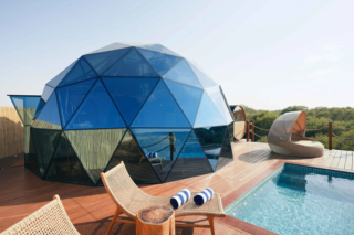 private-pool-room