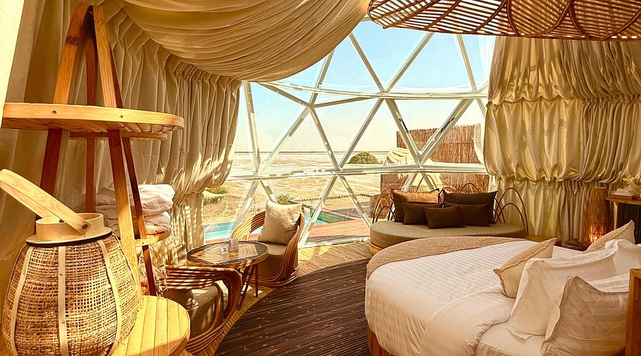 Hotel with Private Pool in Dubai | Romantic Stay in Dubai