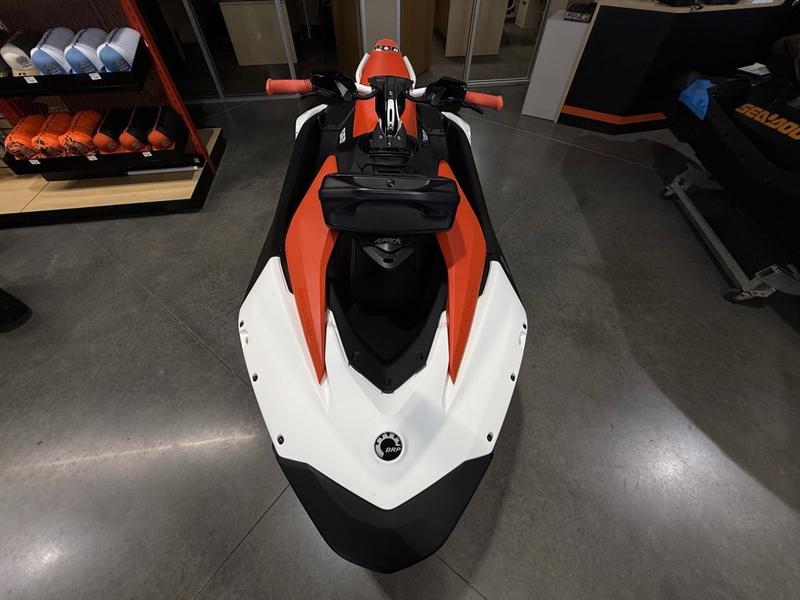 2026 Sea-Doo Spark Trixx for 3 Rotax 900 ACE – 90 iBR and Audio