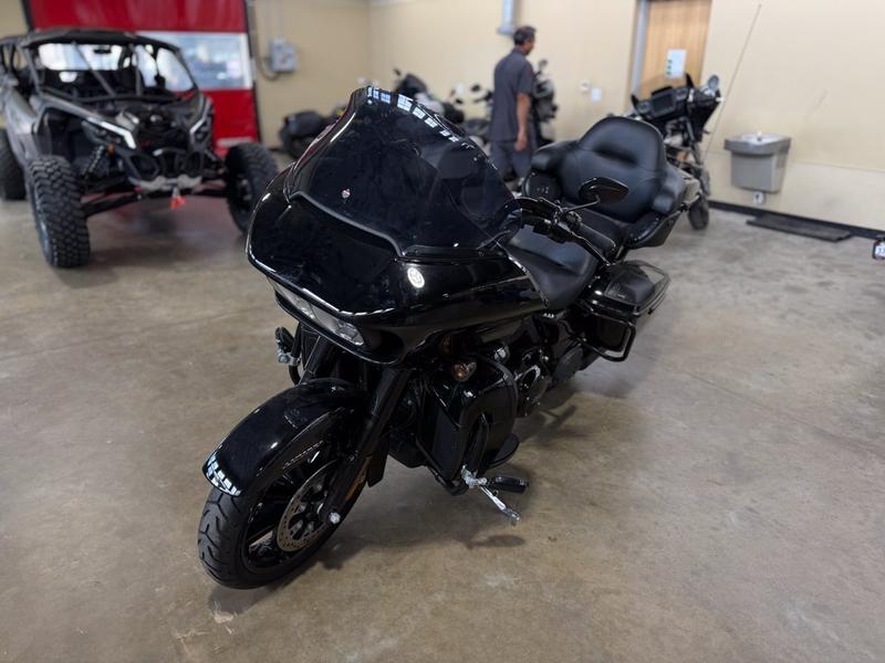 2022 Harley-Davidson FLTRK – Road Glide Limited WhatsApp +17203061962