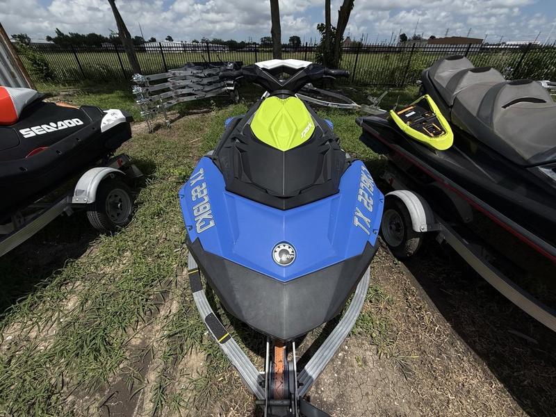 2021 Sea-Doo Spark 2-up Rotax 900 ACE – 90 IBR & CONV